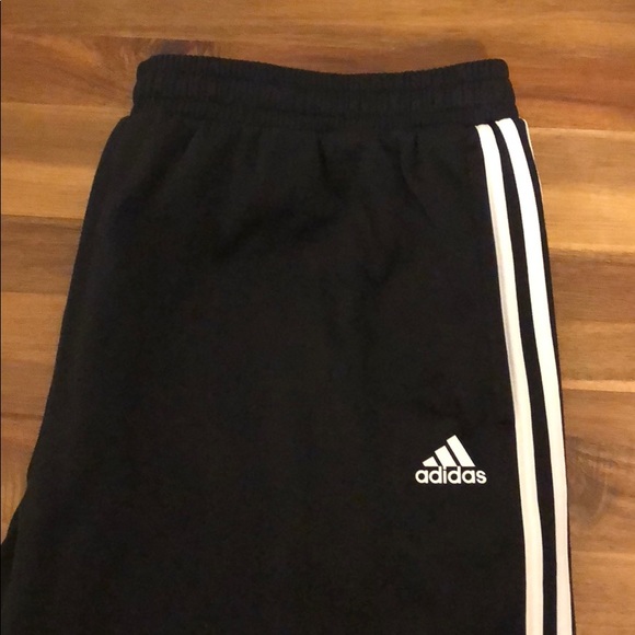 Adidas cotton sweat shorts - Picture 3 of 8